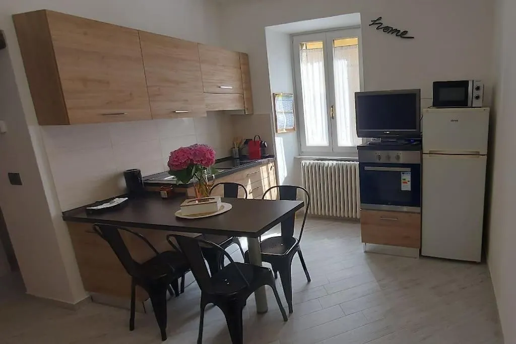 Nella Corte Dell'Oste Brinzio